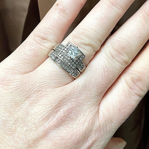 NEW WHITE GOLD FILLED 1CT AAA CZ DIAMOND ENGAGEMENT RING - Picture 5 of 7